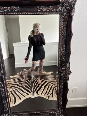 Black Long-Sleeve Mesh Panel Bodycon Dress